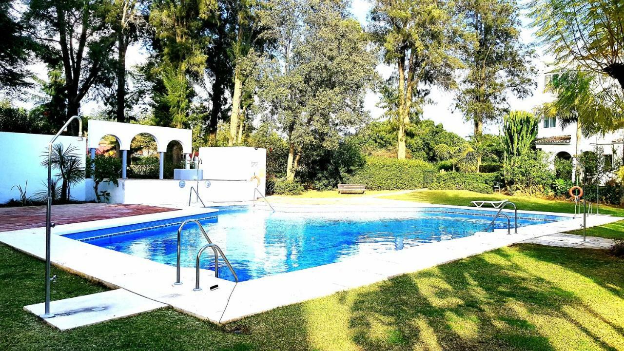 Apartamento Con Vistas Al Campo De Golf Y Piscina Appartement Fuengirola Buitenkant foto